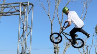 Verão Maior Paraná promove shows radicais com motos e bicicletas no Litoral