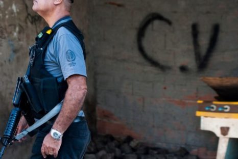 Imagem referente a Líder do Comando Vermelho no Ceará alega ser assessor parlamentar após prisão