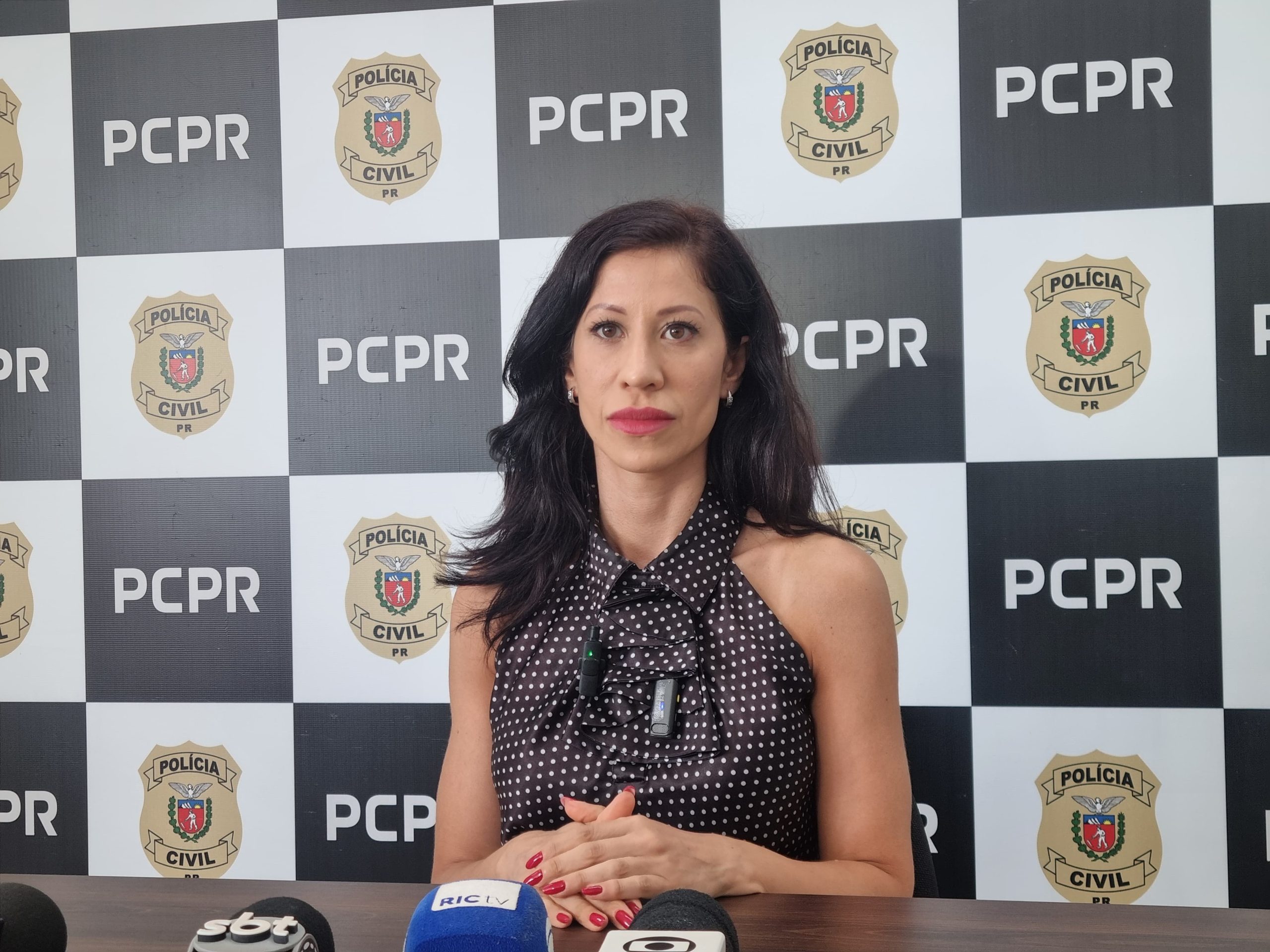 Delegada dá detalhes de como agia estelionatário de corações em Cascavel Delegada dá detalhes de como agia estelionatário de corações em Cascavel