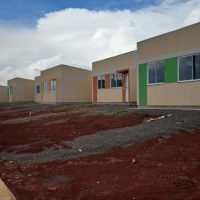 Imagem referente a Com apoio do Estado, 84 casas são entregues a moradores de Toledo