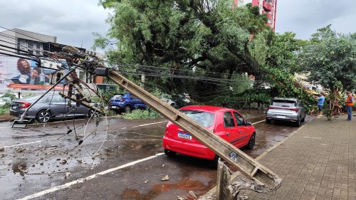 Imagem referente a Conforme Copel, 5,5 mil imóveis estão sem energia em Cascavel