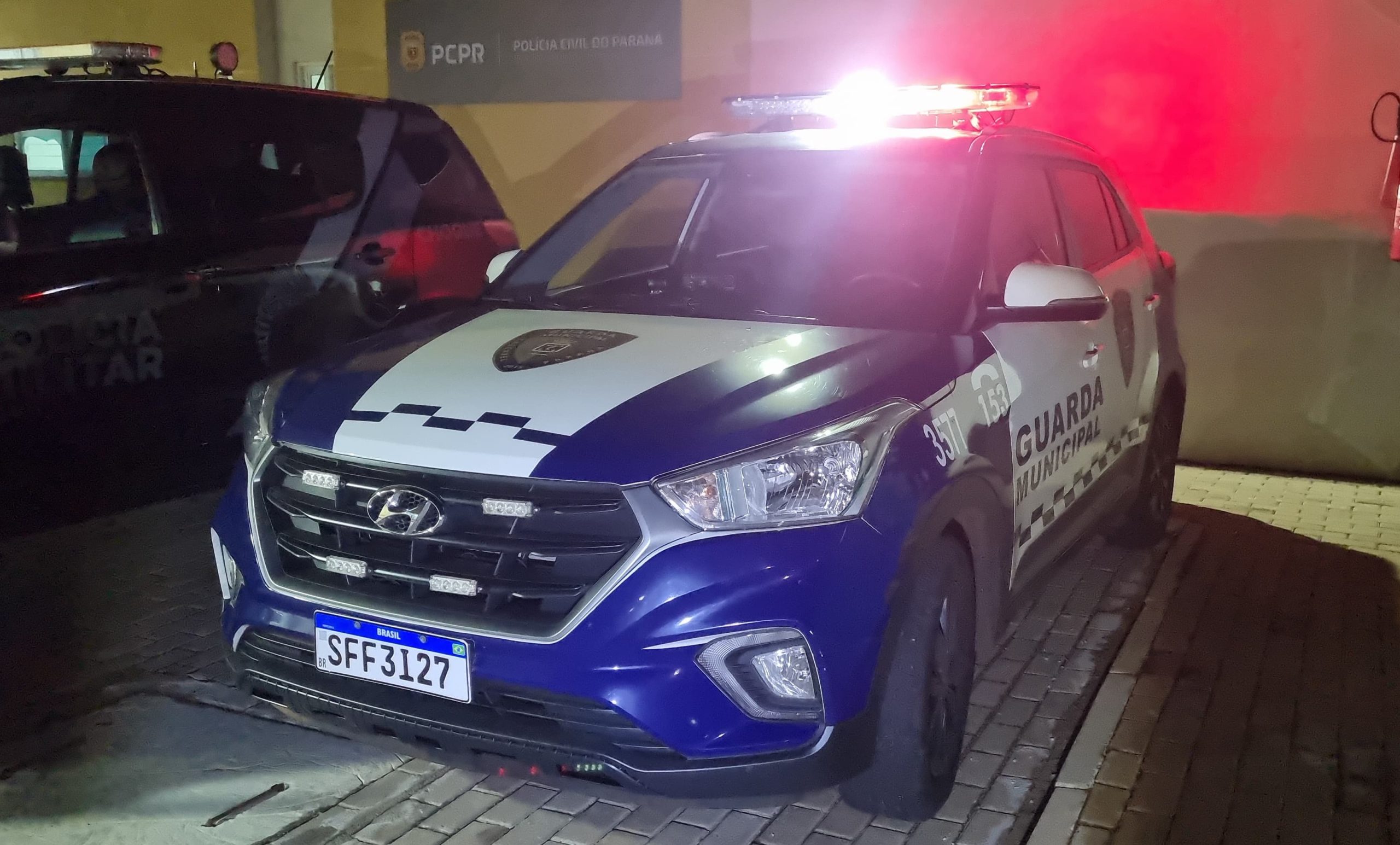 Jovem de 19 anos é detido após agredir a própria mãe no Brasmadeira Jovem de 19 anos é detido após agredir a própria mãe no Brasmadeira