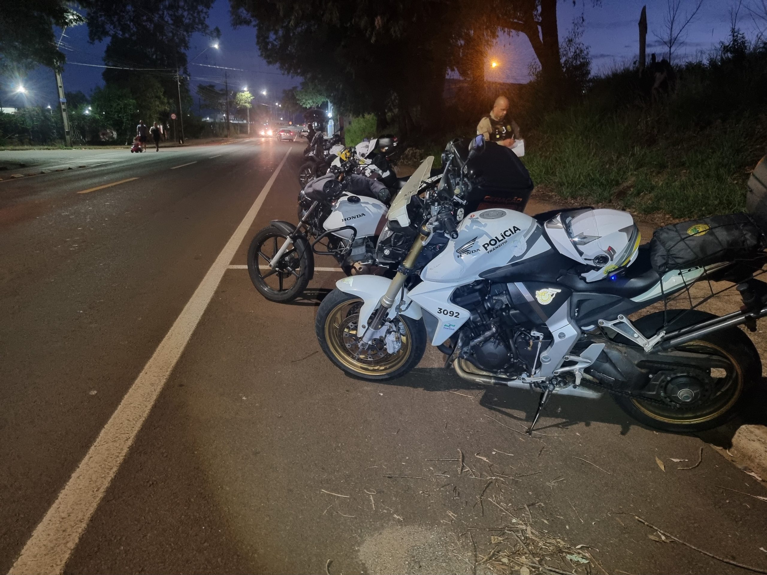 Polícia Militar realiza operação de trânsito com foco em abordagens a motocicletas Polícia Militar realiza operação de trânsito com foco em abordagens a motocicletas