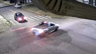 Câmera registra acidente que deixou motociclista ferido no Coqueiral