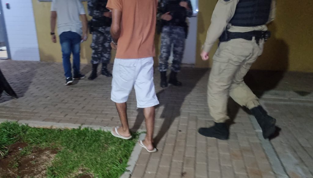 Devendo pensão alimentícia, homem é preso pela Rotam no bairro Santa Cruz