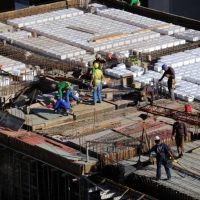 Imagem referente a Paraná alcança vice-liderança de empregos da construção civil: 13 mil vagas em 2024