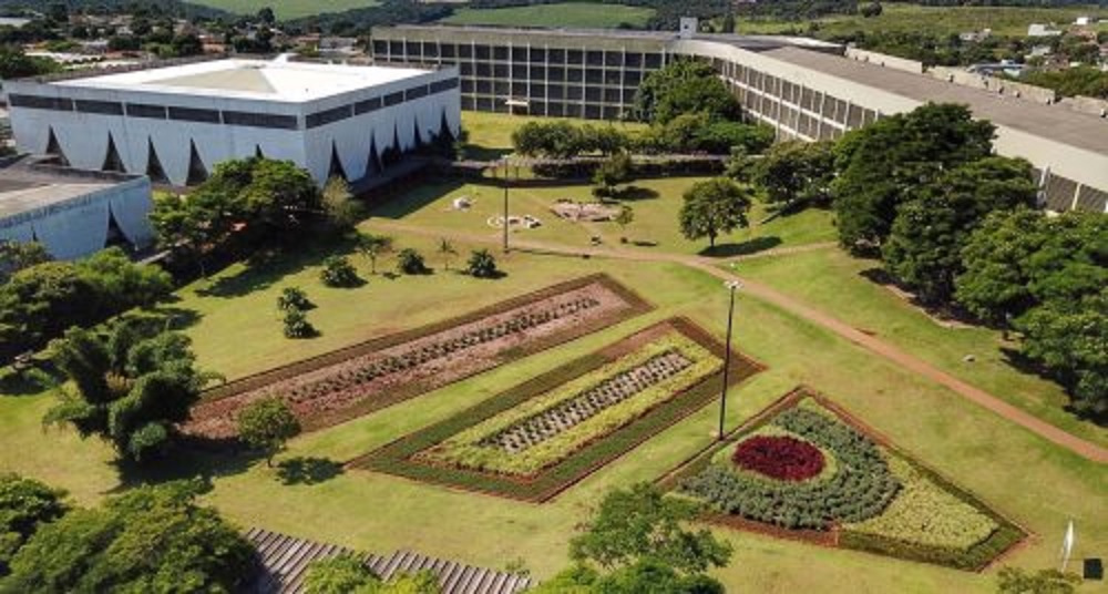 Unioeste divulga lista dos aprovados no Vestibular e Enem Unioeste divulga lista dos aprovados no Vestibular e Enem