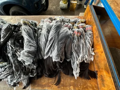 Receita Federal apreende 188 quilos de cabelo humano no Paraná Imagem referente a Receita Federal apreende 188 quilos de cabelo humano no Paraná