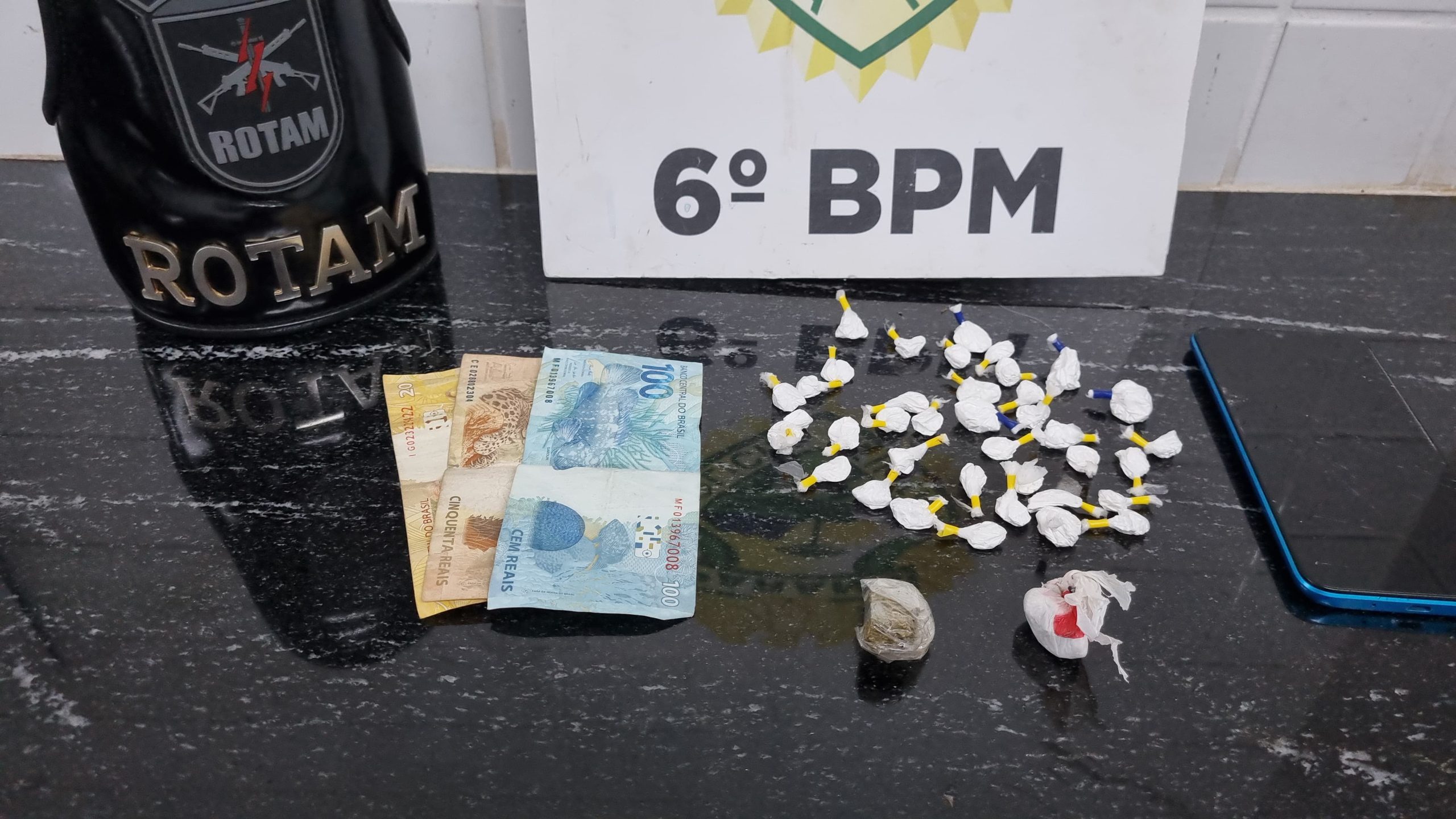 Dupla é presa com drogas em Ramilândia