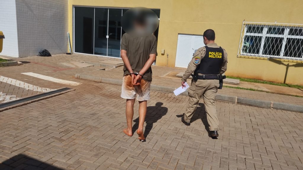 Motorista que se envolveu em acidente é preso por embriaguez