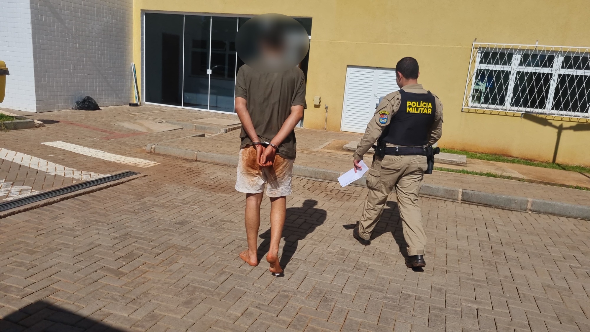 Motorista que se envolveu em acidente é preso por embriaguez Motorista que se envolveu em acidente é preso por embriaguez
