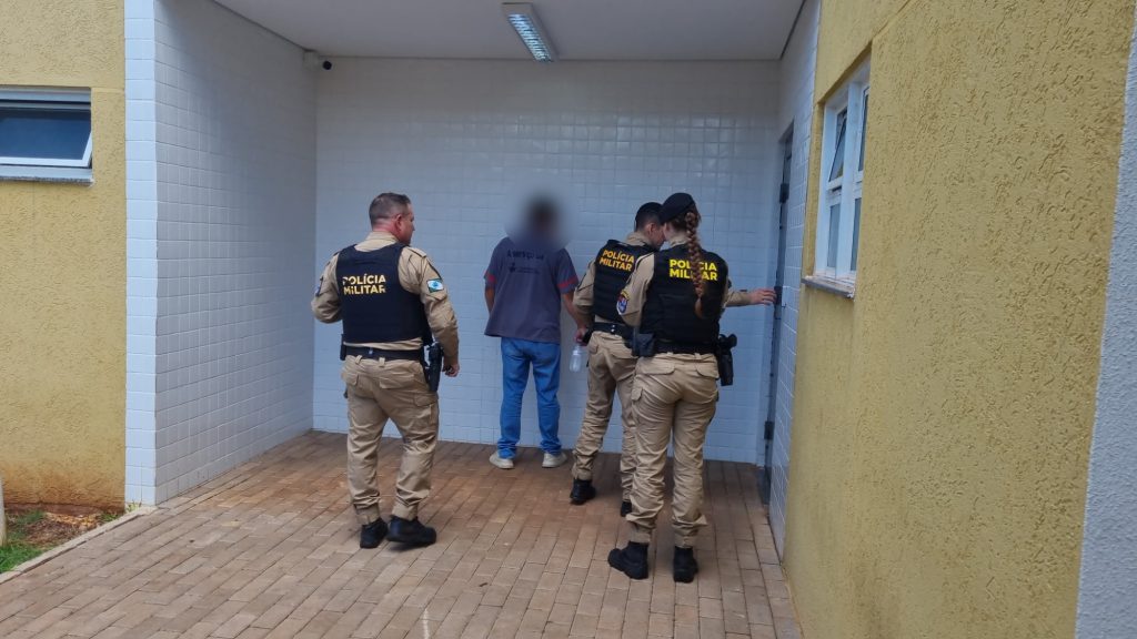 Homem ameaça ex-esposa no Bairro Country e é detido pela PM