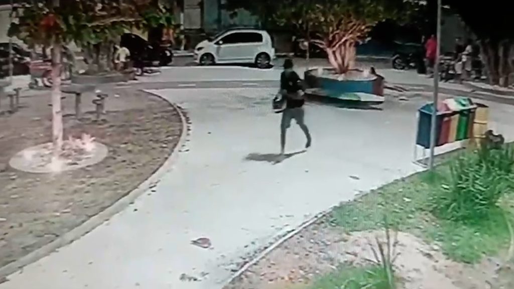 Menina de 13 anos morreu após ser feita de escudo pelo verdadeiro ‘alvo’ do crime; veja o vídeo