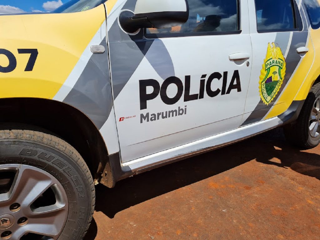 Criança de 7 anos foge de casa após presenciar agressão contra a mãe