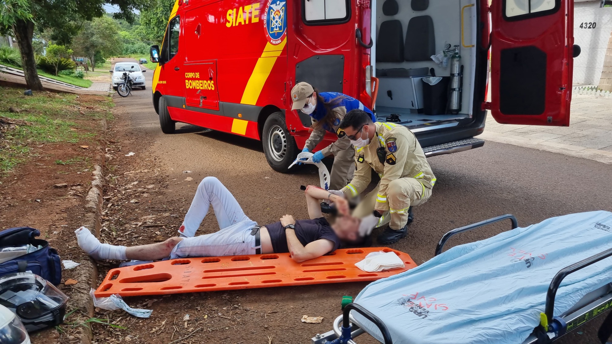 Motociclista sofre amputação de dedo em acidente no Claudete