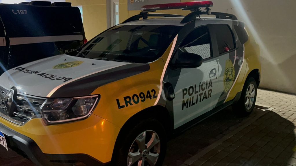 Homem alterado chama esposa de ‘vagabunda e biscate’ e foge antes da PM chegar