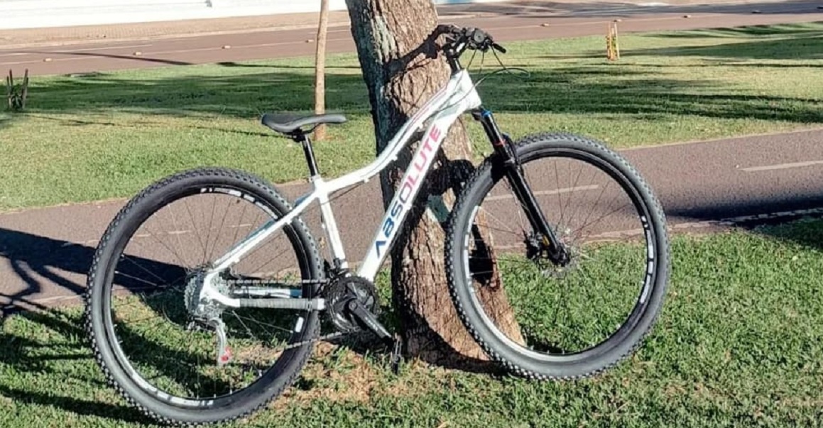 Bicicleta é furtada enquanto proprietário estava na autoescola Bicicleta é furtada enquanto proprietário estava na autoescola