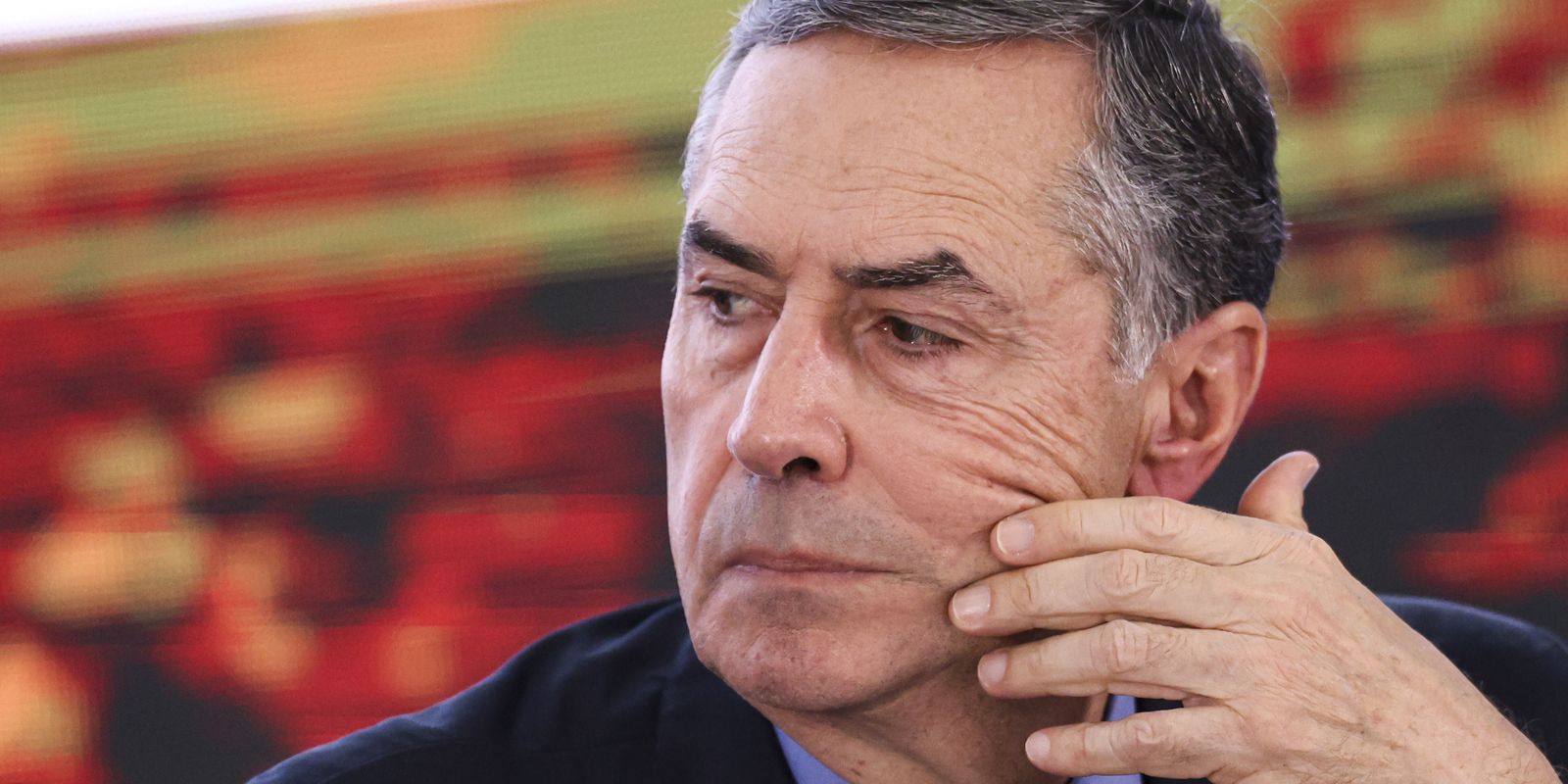 Barroso diz que não é justo criticar STF por cumprir Constituição Barroso diz que não é justo criticar STF por cumprir Constituição