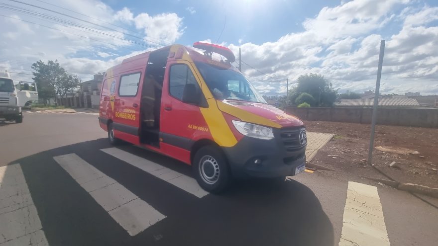 Rapaz fica ferido após acidente no Bairro Pacaembu em Cascavel