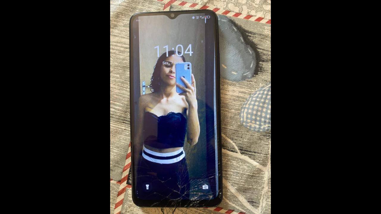 Foi achado celular da marca Xiaomi no bairro Centro