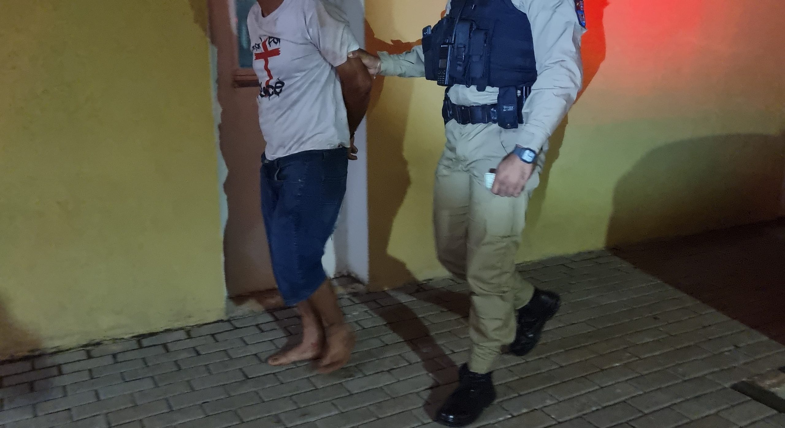 Homem é detido após ameaçar companheira e enteada no Interlagos