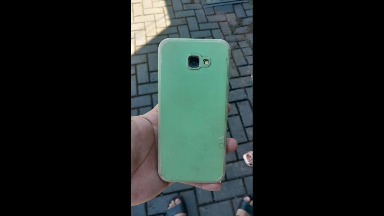 Foi achado celular da marca Samsung no bairro São Cristóvão