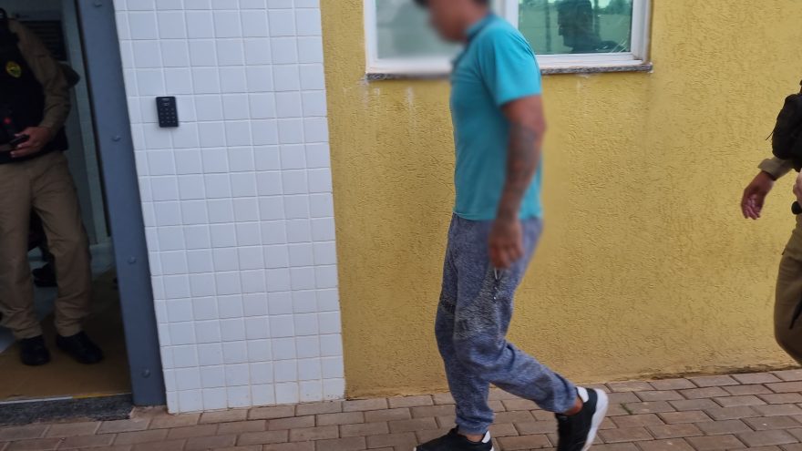 Passageiro de ônibus é acusado de passar o corpo em mulher e é encaminhado à Delegacia