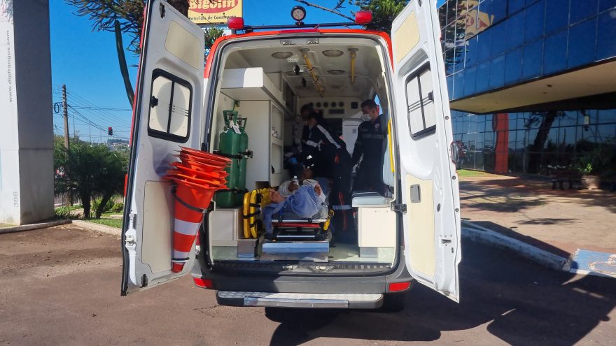 Morador de rua é encontrado com lesões infeccionadas e é levado para UPA