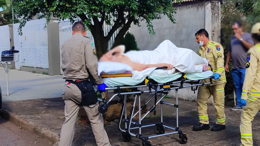 Idoso de 83 anos sofre queda em casa e fratura fêmur na Região do Lago