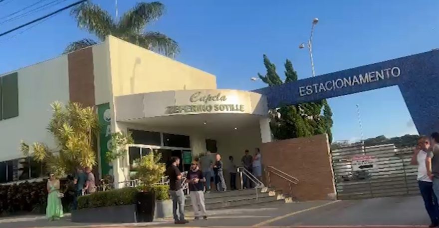 Carlos Eduardo Sotille Bueno está sendo velado na Capela Master