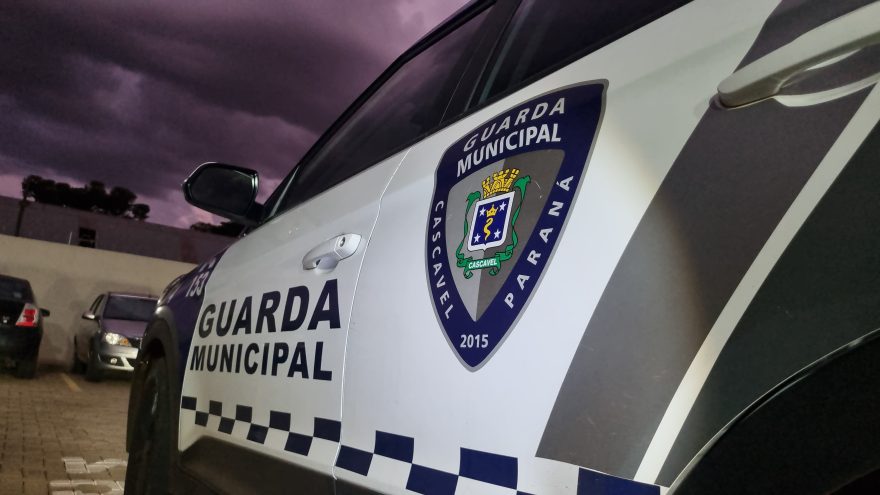 Mulher é espancada a pauladas no São Cristóvão