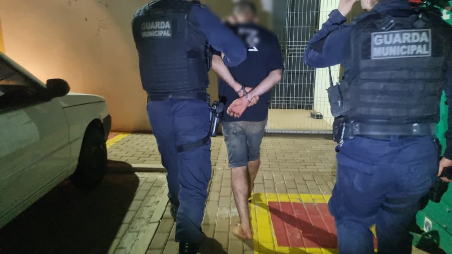 Moradora do Bairro Coqueiral é ameaçada por vizinho e GM intervém