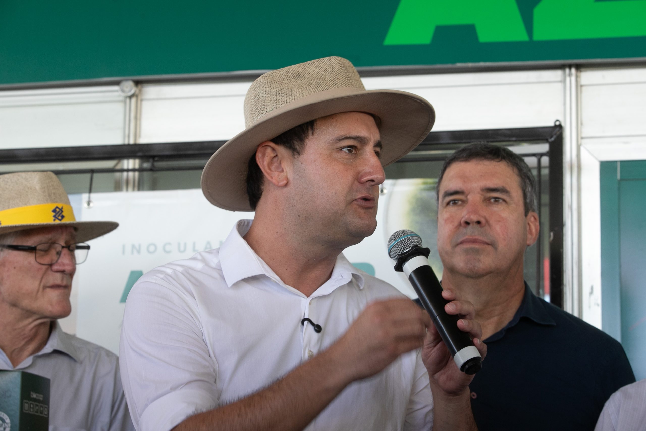 Ratinho Junior autoriza obra de R$ 82 mi no terminal da Ferroeste Ratinho Junior autoriza obra de R$ 82 mi no terminal da Ferroeste
