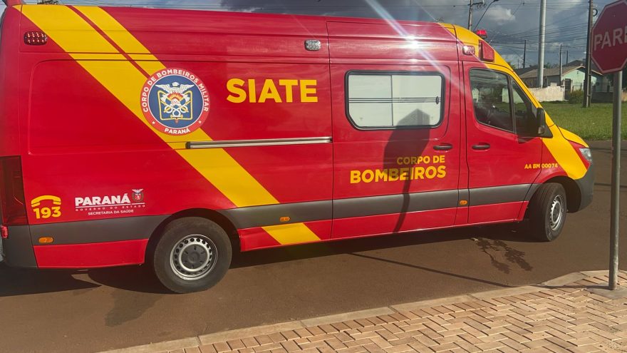 Acidente de trânsito no Floresta deixa motociclista ferida