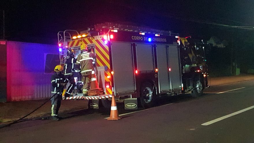 Incêndio misterioso em área de vegetação mobiliza Bombeiros ao Centro