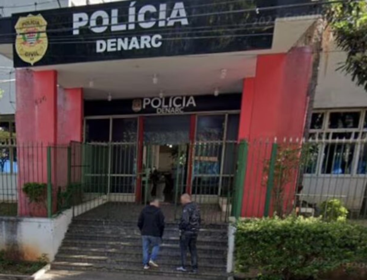 Polícia ou crime? Ex-tira do Denarc roubava cocaína e abastecia o PCC! Polícia ou crime? Ex-tira do Denarc roubava cocaína e abastecia o PCC!