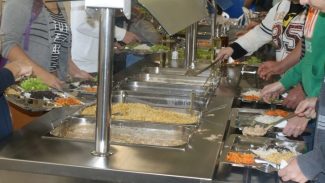 Laudo aponta parecer inconclusivo sobre suspeita de intoxicação alimentar na Unioeste