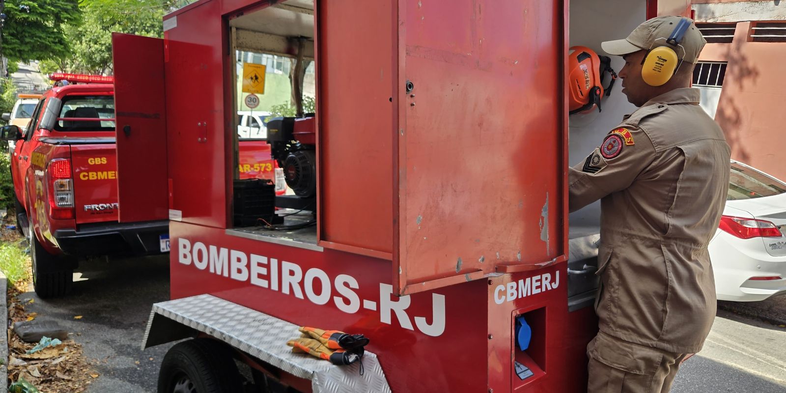 Incêndio no Rio pode ter sido causado por curto-circuito Incêndio no Rio pode ter sido causado por curto-circuito