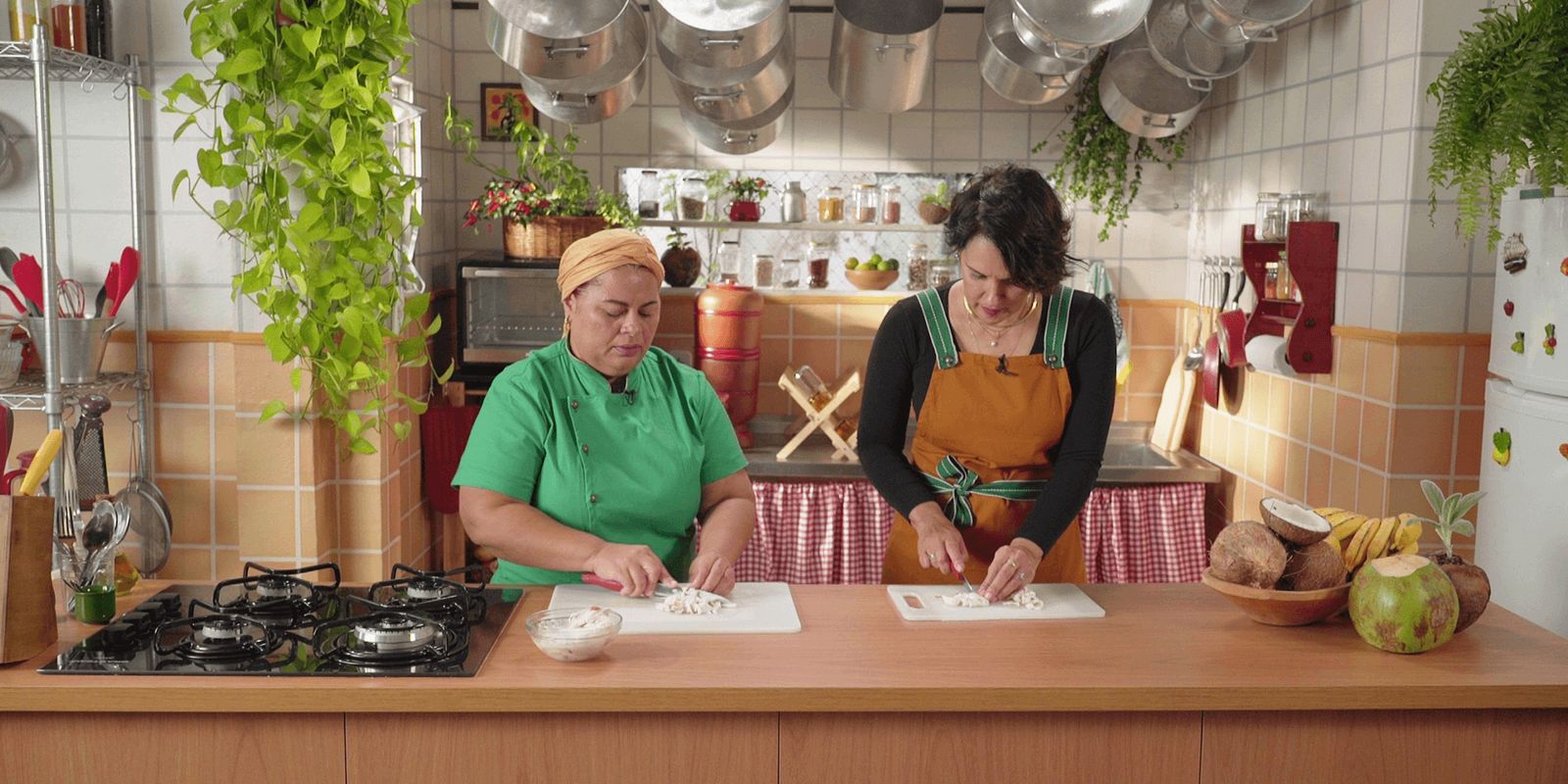 Xodó de Cozinha mostra como usar alimentos que seriam descartados