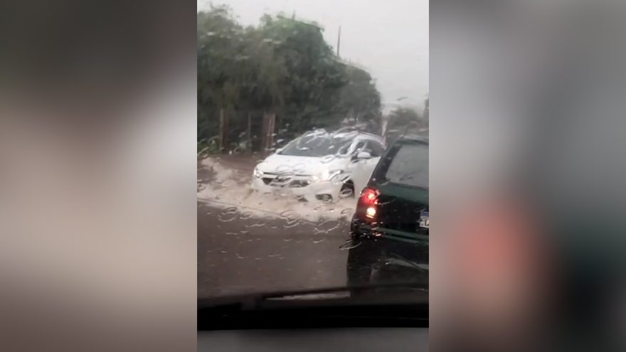 Internauta registra rua alagada no Jardim União em Cascavel