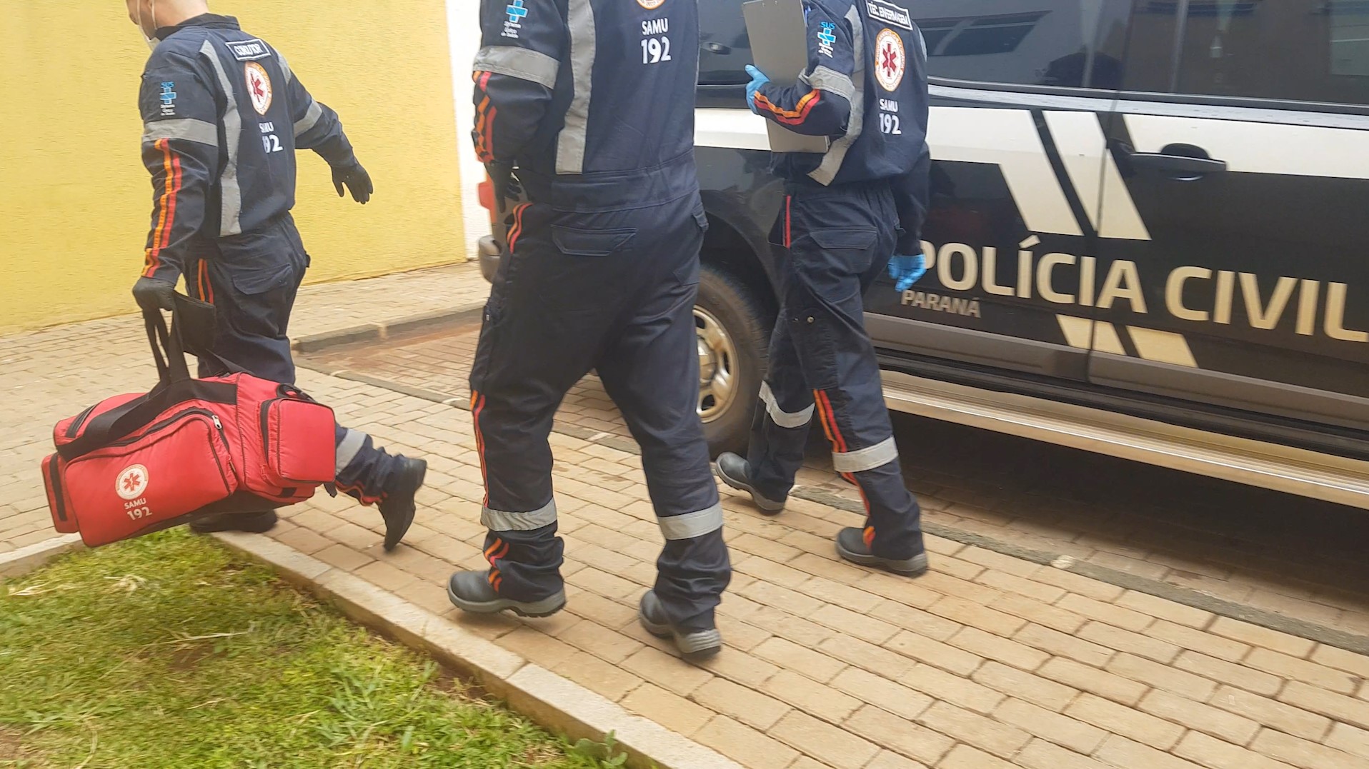 Haitiano que furtou lavadora de alta pressão é atendido pelo Samu na delegacia Haitiano que furtou lavadora de alta pressão é atendido pelo Samu na delegacia