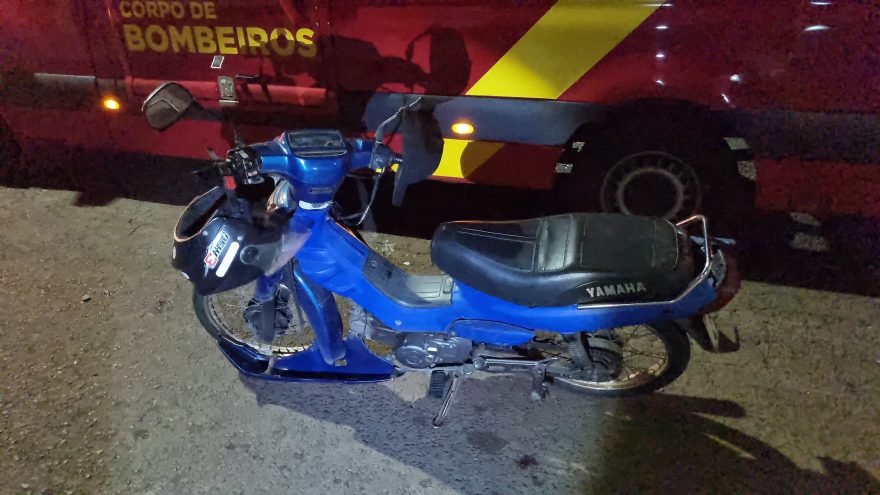 Três ficam feridos em acidente na Rua Altemar Dutra