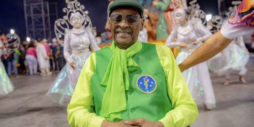 Morre Seo Carlão do Peruche, símbolo do carnaval de São Paulo Imagem referente a Morre Seo Carlão do Peruche, símbolo do carnaval de São Paulo