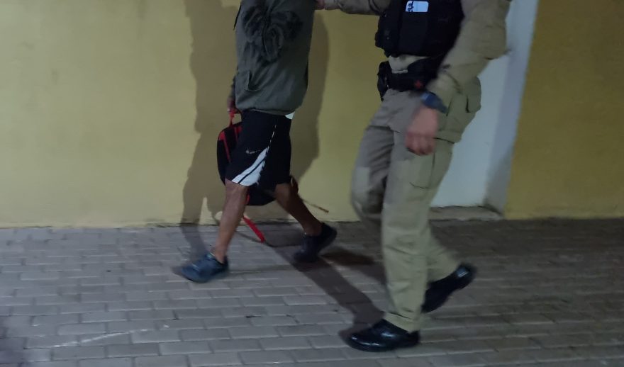 Funcionário de bar é preso com drogas e munições em Vera Cruz do Oeste