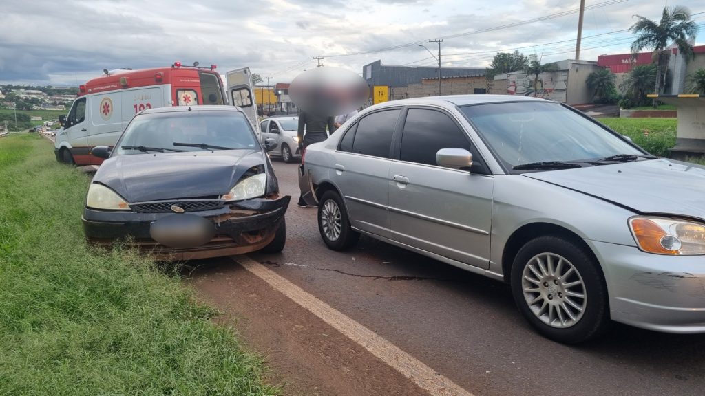 Motorista passa mal dirigindo e acaba se envolvendo em acidente na BR-277 em Cascavel