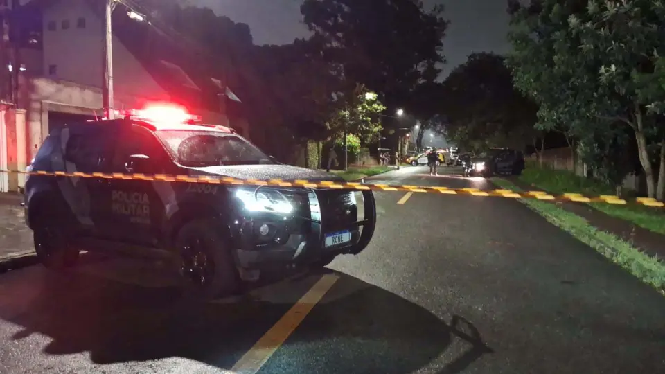 Homem invade residência e faz filha e ex refém mas morre baleado pela PM