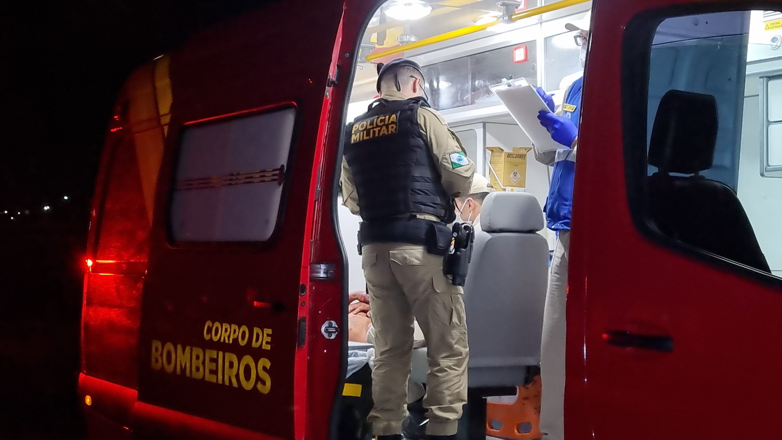 Jovem é agredido com pedrada durante discussão com colega de trabalho em Cascavel