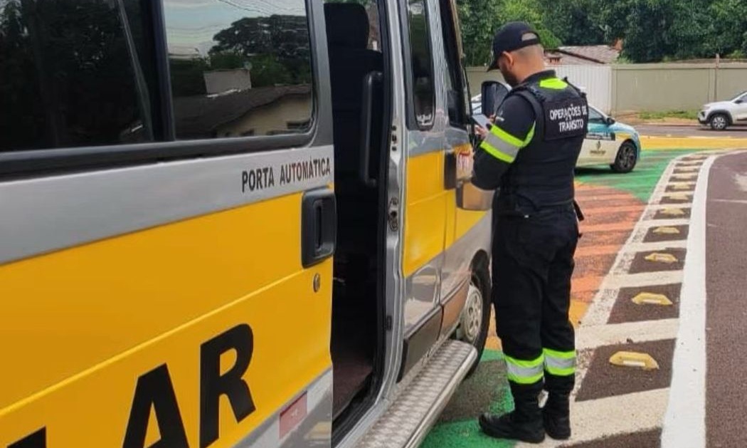 Operação Anjo da Guarda autua 25 em ação de segurança no trânsito escolar de Cascavel