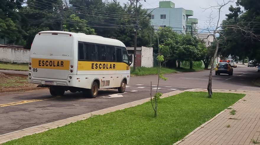 Ônibus escolar furtado em 2018 é recuperado pela Polícia Militar