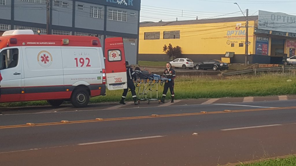 Caminhoneiro passa mal e é socorrido pelo Samu na BR-277, em Cascavel